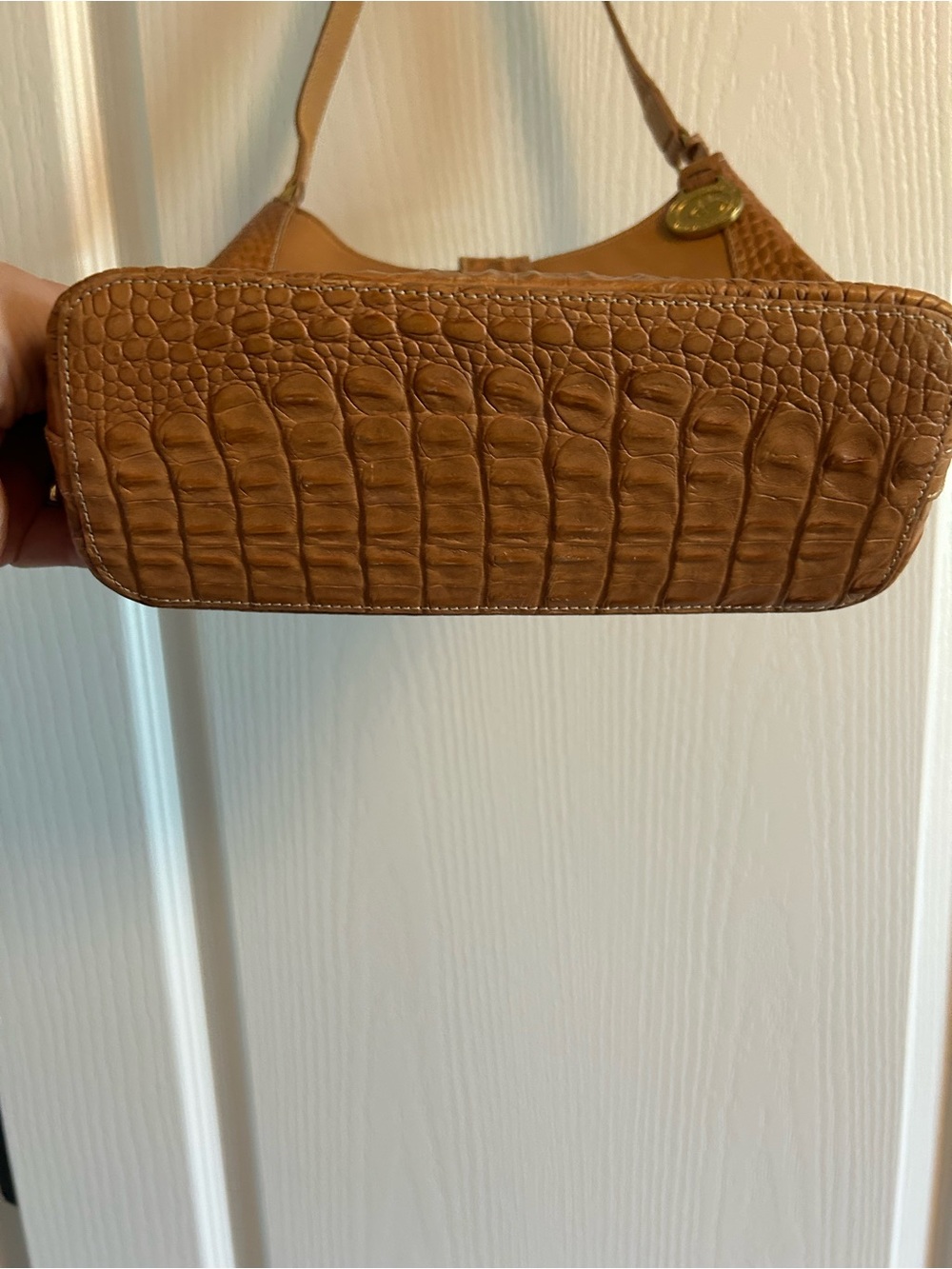 Brahmin Tan Leather Shoulder Bag with Croc-Textured Trim - Picture 4 of 7